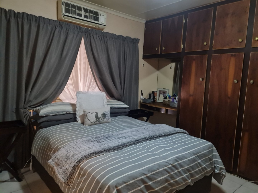 3 Bedroom Property for Sale in Rustenburg Central North West